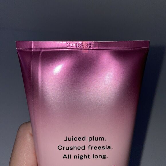Victoria's Secret Pure Seduction Body Lotion (8 oz) NEW - Picture 5 of 5